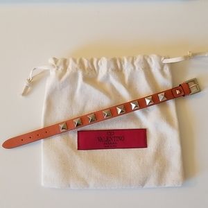 Valentino garavani rockstud leather bracelet